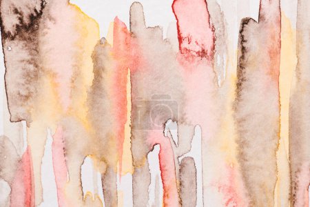 Foto de Fondo abstracto de arte líquido. Multicolor acuarela manchas translúcidas y pinceladas sobre papel blanco, splashe marrón rosado - Imagen libre de derechos