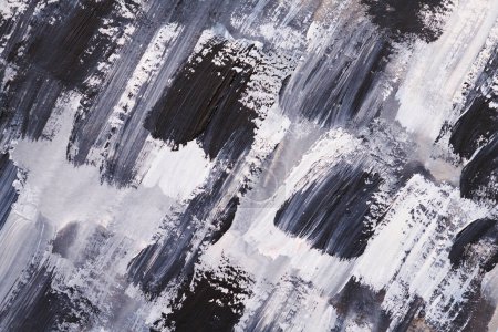 Foto de Fondo abstracto blanco y negro, collage artístico. Pinceladas caóticas y manchas de pintura sobre papel - Imagen libre de derechos