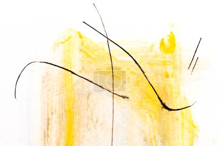 Téléchargez les photos : Fond abstrait jaune et noir, collage artistique. taches, traits de peinture, lignes et taches sur papier blanc - en image libre de droit