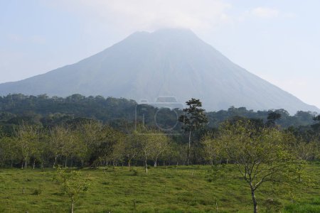 Wulkan Arenal w regionie La Fortuna