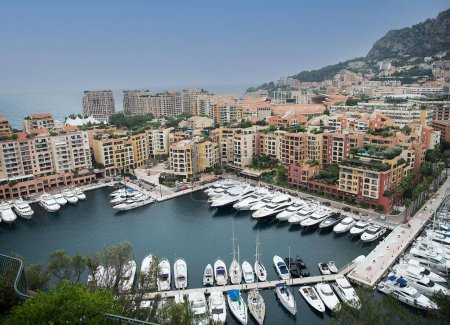 Foto de Ciudad de Mónaco. Fontvieille y el puerto de Mónaco - Imagen libre de derechos