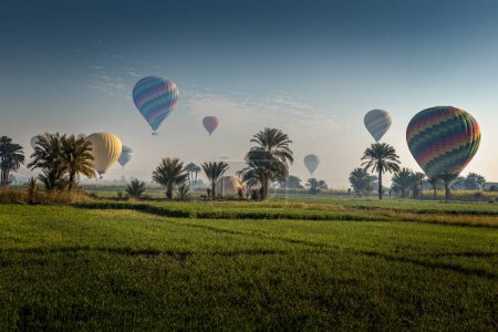 Heißluftballons in Luxor, Ägypten