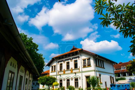 El edificio colonial conocido como Lawang Sewu o Thousand Doors se encuentra en Semarang, Java Central, Indonesia. Ahora se utiliza como museo de la compañía ferroviaria indonesia.