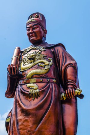 Eine Statue von Zheng He oder "Laksamana Cheng Ho" in Sam Poo Kong. Er war als chinesischer muslimischer Diplomat, Flottenadmiral und Hofeunuch während der Ming-Dynastie bekannt...