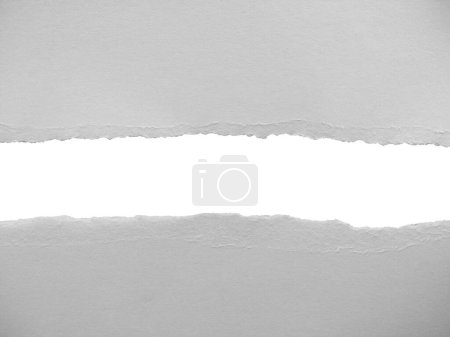 Téléchargez les photos : Crumpled paper texture. White crumpled paper texture for background. Torn paper or Crumpled paper ball isolated on white background - en image libre de droit