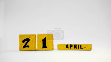 21. APRIL Holzkalender. Welttag für Kreativität und Innovation. Weißer Hintergrund mit Platz für Ihren Text.