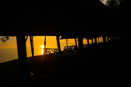Plusieurs cabanes de repos sont très appropriées pour une utilisation au lever du soleil.