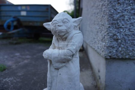 Estatua de una estatua en miniatura Yoda, primer plano de la foto