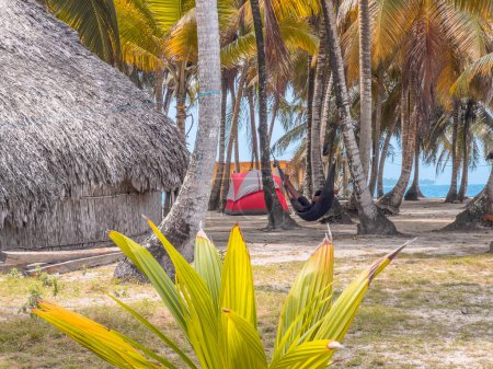 Îles San Blas au Panama, plage tropicale sur une île privée.