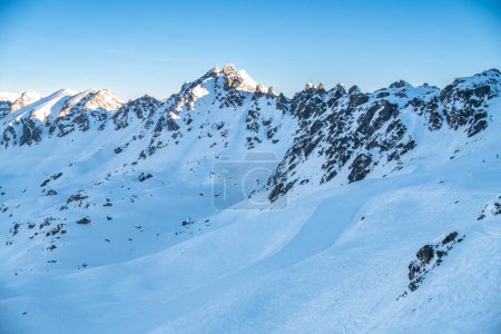 Foto de Dominio de esquí La Tzoumaz en Suiza, no muy lejos de Verbier. Foto de alta calidad - Imagen libre de derechos