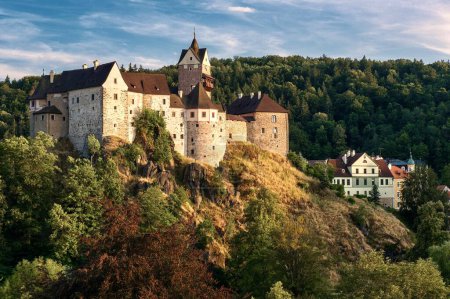 Blick auf die Burg Loket in Tschechien, Karlsbader Region