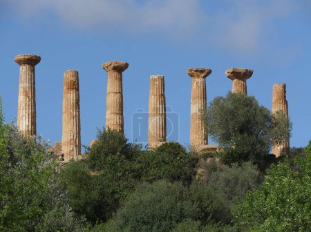 Téléchargez les photos : Temple d'Hercule ou Tempio di Ercole, Agrigente, Vallée du Temple Sicile, Italie - en image libre de droit