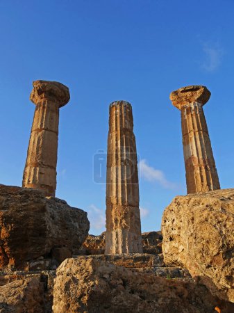 Téléchargez les photos : Temple d'Hercule ou Tempio di Ercole, Agrigente, Vallée du Temple Sicile, Italie - en image libre de droit