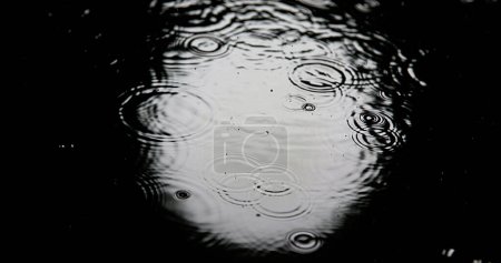 Foto de Luna llena reflejada en el agua, Normandía - Imagen libre de derechos