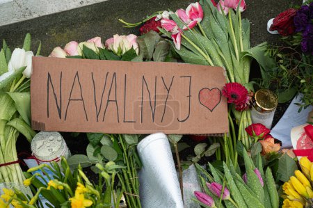 Kopenhagen, 21. Februar 2024 Blumen vor der russischen Botschaft zum Gedenken an Aleksej Navalnyj