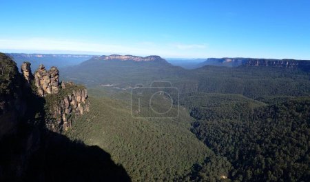 Parque Nacional Tres Hermanas en las Montañas Azules en Katoomba, Australia