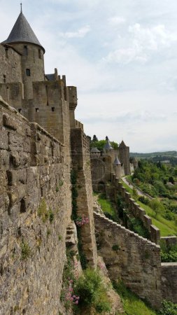 Schloss und Stadtmauer von Carcassonne in Frankreich