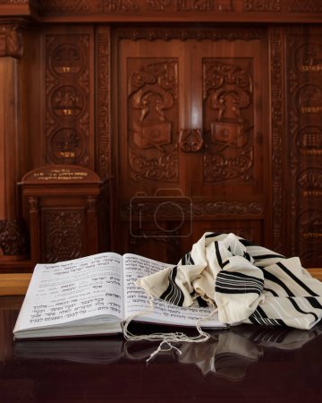 Foto de Mantón de oración - Tallit símbolo religioso judío y oración judía - Imagen libre de derechos