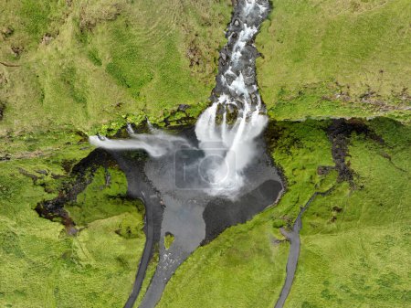 Téléchargez les photos : Cascades Seljalandsfoss en Islande - en image libre de droit
