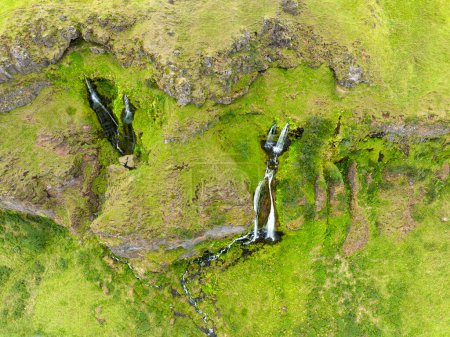 Téléchargez les photos : Cascades Seljalandsfoss en Islande - en image libre de droit