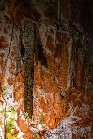 Foto de Cueva de Oylay en Iznik, provincia de Bursa, Turquía - Imagen libre de derechos