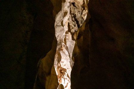 Téléchargez les photos : Grotte d'oylat dans la province de Bursa dinde - en image libre de droit