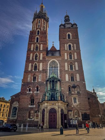 Foto de Foto de paisaje y arquitectura de la ciudad Cracovia en Polonia, ciudad vieja Cracovia, arquitectura de Europa - Imagen libre de derechos