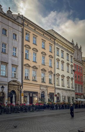 Téléchargez les photos : Photo de paysage et architecture de la ville de Cracovie en Pologne, vieille ville de Cracovie, architecture de l'Europe - en image libre de droit