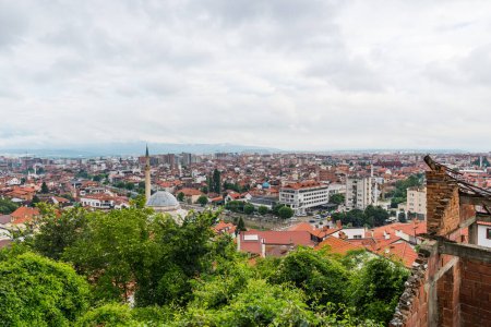 Vista de la ciudad de Prizren en Kosovo en los Balcanes