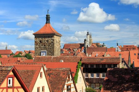 Téléchargez les photos : Belle vue sur la ville historique de Rothenburg ob der Tauber, Franconie, Bavière, Allemagne - en image libre de droit