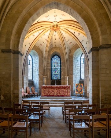 Téléchargez les photos : Canterbury, Royaume-Uni - 10 Septembre, 2022 : vue de la chapelle de la crypte à l'intérieur de la cathédrale de Canterbury - en image libre de droit