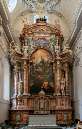 Foto de Graz, Austria - 9 de octubre de 2022: vista interior de la Iglesia de Santa Catalina y el Mausoleo en el centro de Graz - Imagen libre de derechos