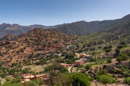 Blick auf das Ammel-Dorf Albid im Gebirge des Kleinen Atlas in Marokko