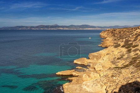 Une vue sur la côte à Es Cap Enderrocat dans le sud de Majorque