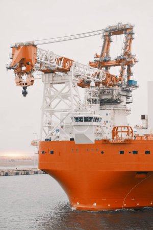 Semi-Submersible Installation Heavy Lift Vessel For The Offshore