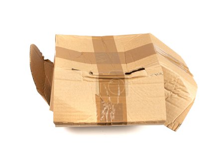 Foto de Damaged Box Isolated, Craft Paper Delivery Package, Broken Carton Packaging, Crumpled Cardboard Box on White Background - Imagen libre de derechos