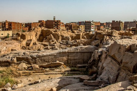 Foto de El obelisco inacabado en las canteras de piedra de Asuán, Egipto
. - Imagen libre de derechos