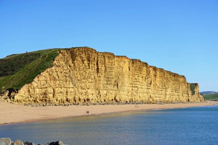 Foto de Vista a lo largo de la playa y la costa del Jurásico, West Bay, Dorset, Reino Unido, Europa - Imagen libre de derechos