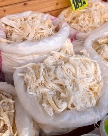A large amount of Erzurum civil cheese, natural Chechil cheese at the cheese seller