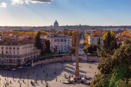 Foto de Landmark Square, Piazza del Popolo, in Downtown Rome, Italy. Sunny Day. - Imagen libre de derechos