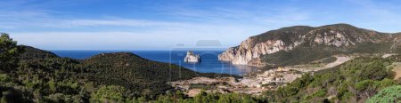 Foto de Mine of Masua on the rocky sea coast of Sardinia, Italy. Sunny Day. Panorama - Imagen libre de derechos