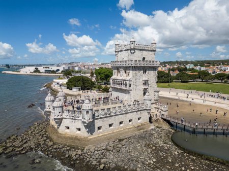 Téléchargez les photos : Belle vue sur la vieille tour historique de Belm à Lisbonne, Portugal. - en image libre de droit
