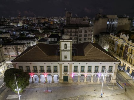 Téléchargez les photos : Belle vue aérienne sur le bâtiment historique blanc de Salvador, capitale de l'État de Bahia, Brésil - en image libre de droit