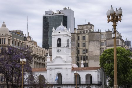 Foto de Hermosa vista al edificio histórico en Plaza de Mayo, centro de Buenos Aires, Argentina - Imagen libre de derechos