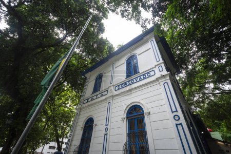 Foto de Vista a la antigua estación histórica de Corcovado a Cristo Redentor en Cosme Velho, Río de Janeiro, Brasil - Imagen libre de derechos