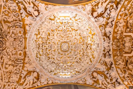 Photo for Seville, Spain - March 11, 2023: Ceiling of dome of the Church of Santa Maria la Blanca, located in the San Bartolome neighborhood of  Seville, Andalusia, Spain. It was built in the 17th century. - Royalty Free Image