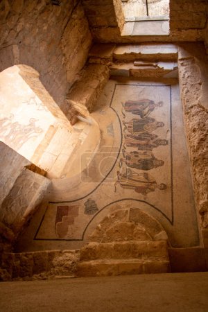 Foto de En Piazza Armerina, Italia, el 08-04-23, Villa romana del Casale, incluida en la Lista del Patrimonio Mundial de la UNESCO por sus espléndidos mosaicos - Imagen libre de derechos