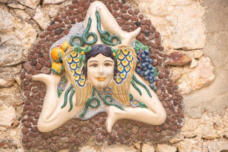 Téléchargez les photos : Triskelion sicilien, symbole de Trinacria, Sicile - en image libre de droit