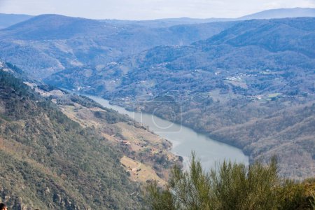 Foto de Paisaje de Ribeira Sacra y cañón del río Sil en Galicia, España - Imagen libre de derechos