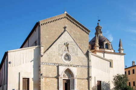 Foto de Santa María Assunta, la catedral de Orbetello, Toscana, Italia - Imagen libre de derechos